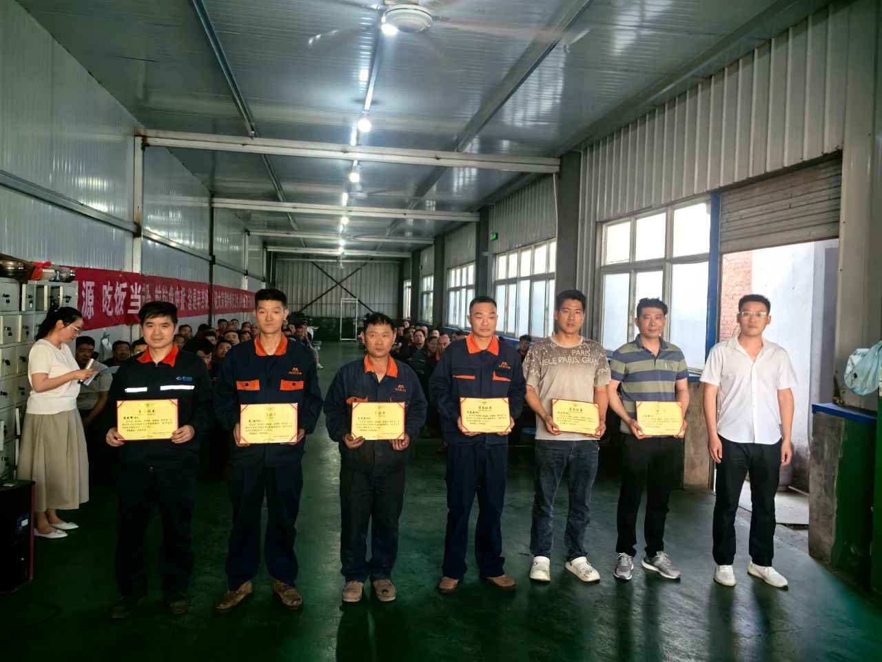 2025年“防風(fēng)險(xiǎn)、除隱患、遏事故、保平安”安全月總結(jié)表彰大會(huì)圓滿結(jié)束